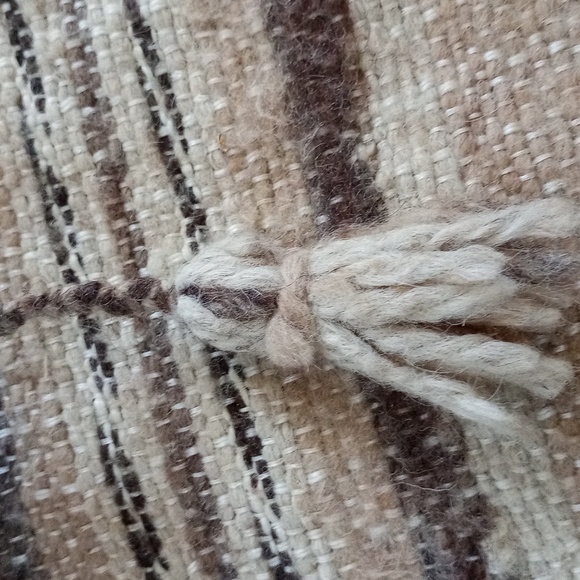 Vintage Handmade Wool Hood PONCHO  UNISEX - Picture 5 of 5